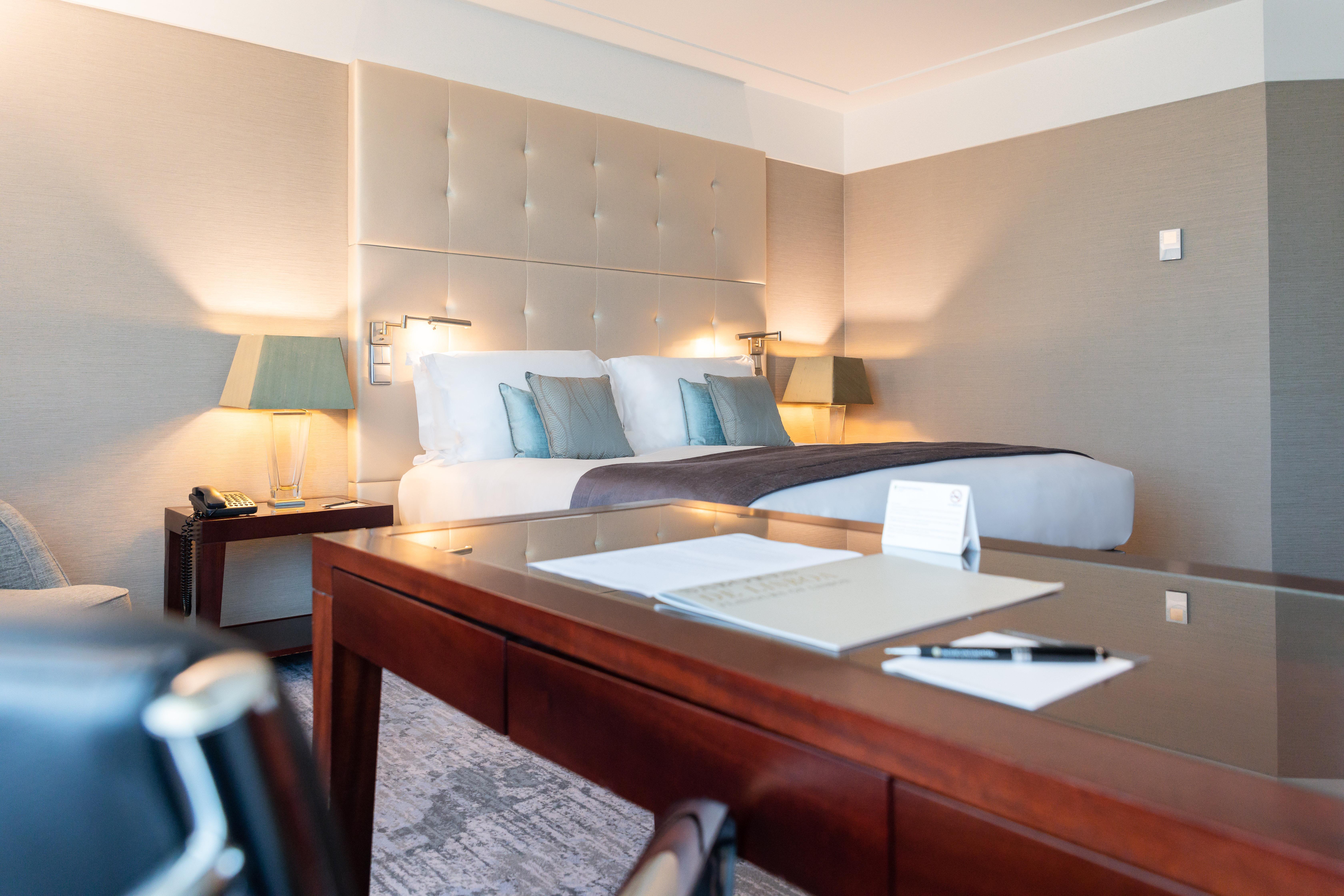 InterContinental Lisbon, an IHG Hotel Esterno foto A room at the hotel