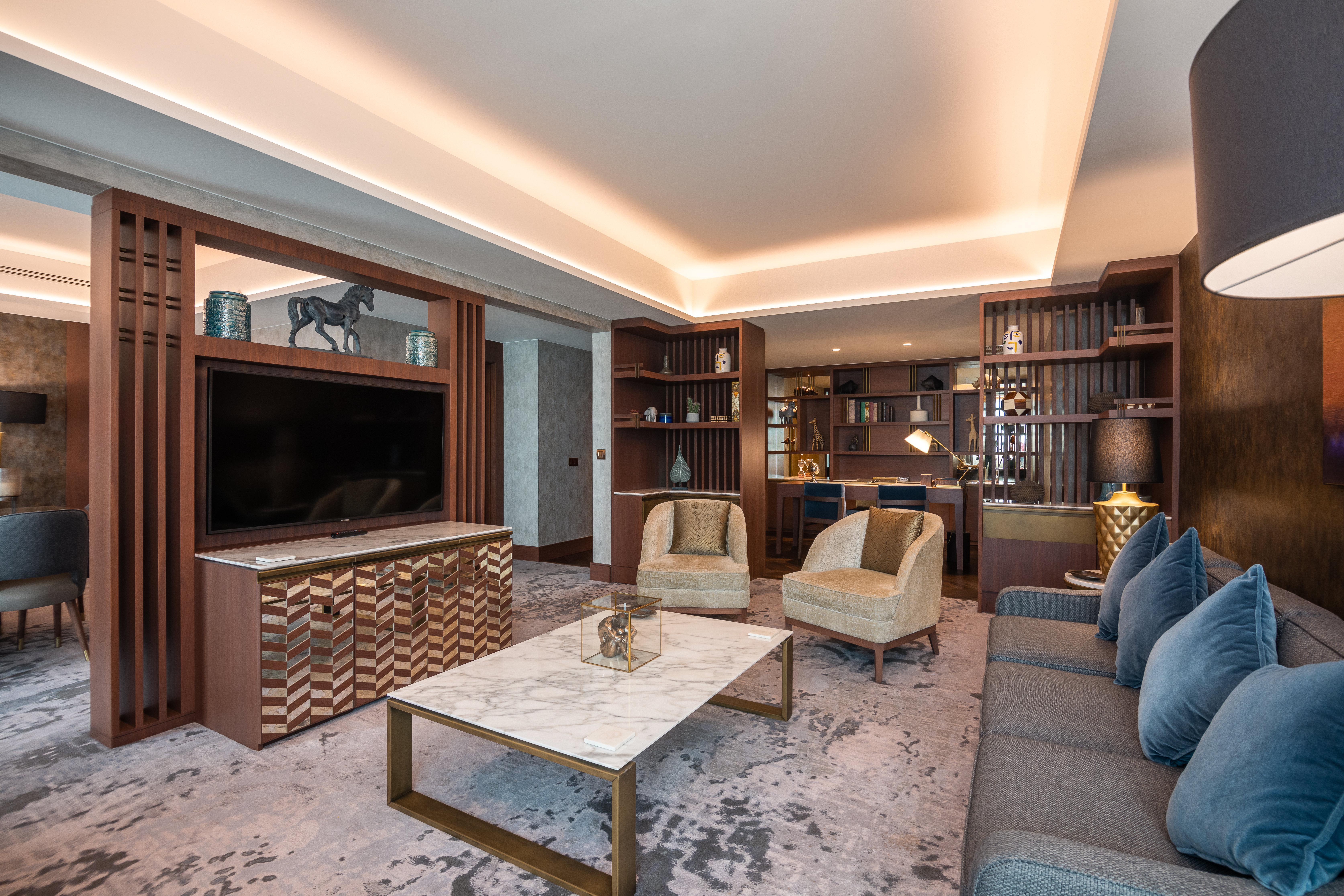 InterContinental Lisbon, an IHG Hotel Esterno foto The living room of a suite at the hotel