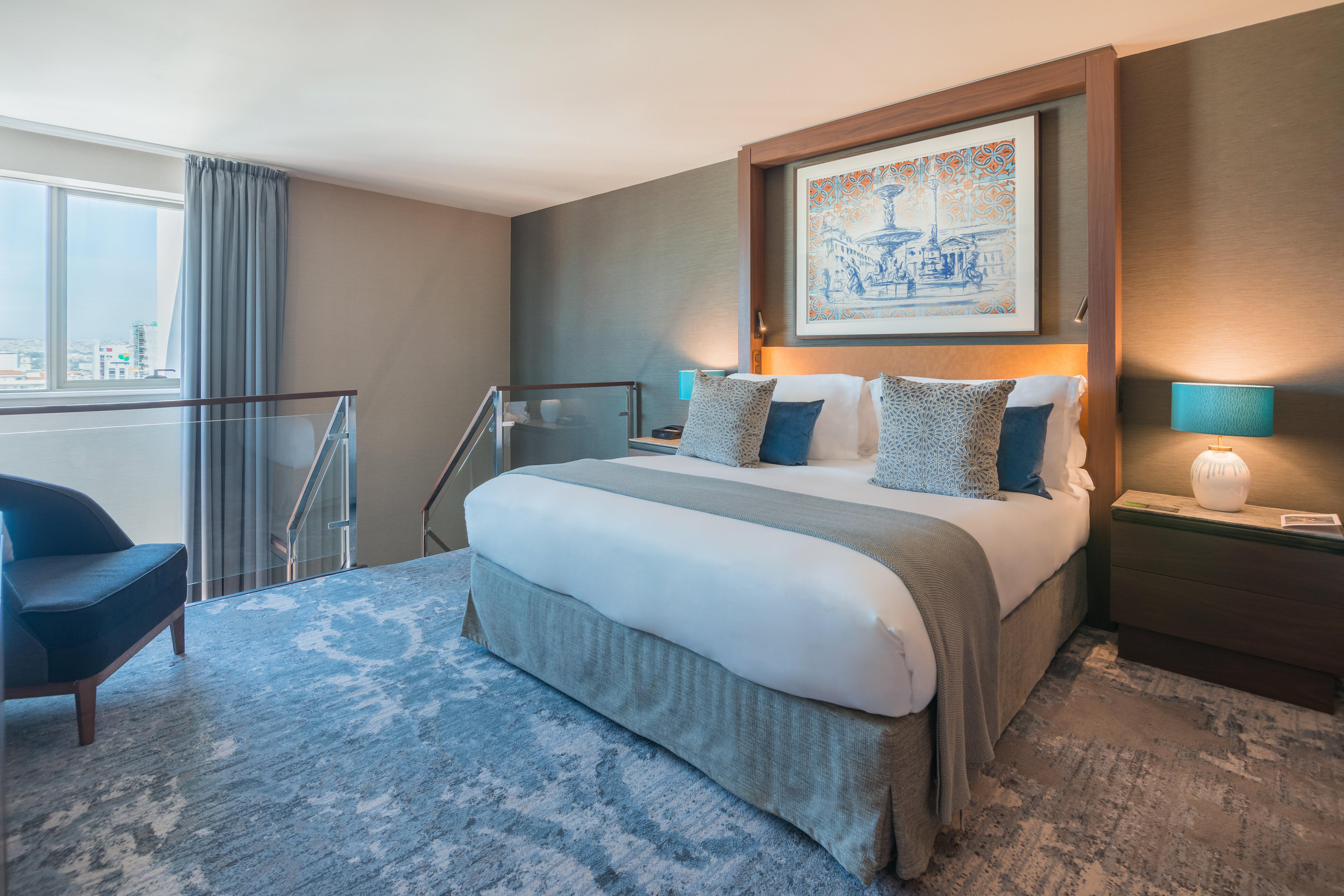 InterContinental Lisbon, an IHG Hotel Esterno foto A bedroom in a duplex suite