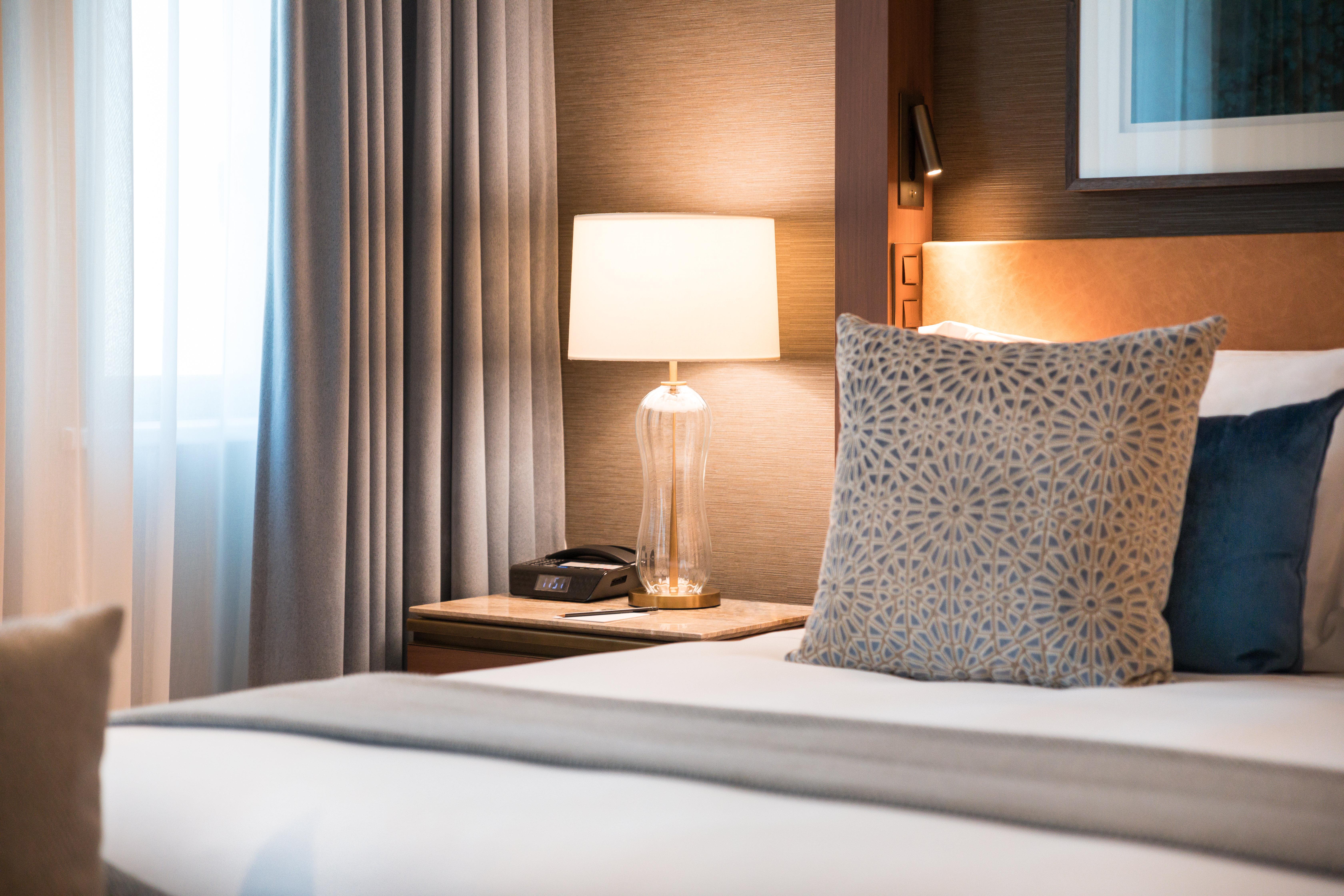 InterContinental Lisbon, an IHG Hotel Esterno foto A bedroom at the hotel