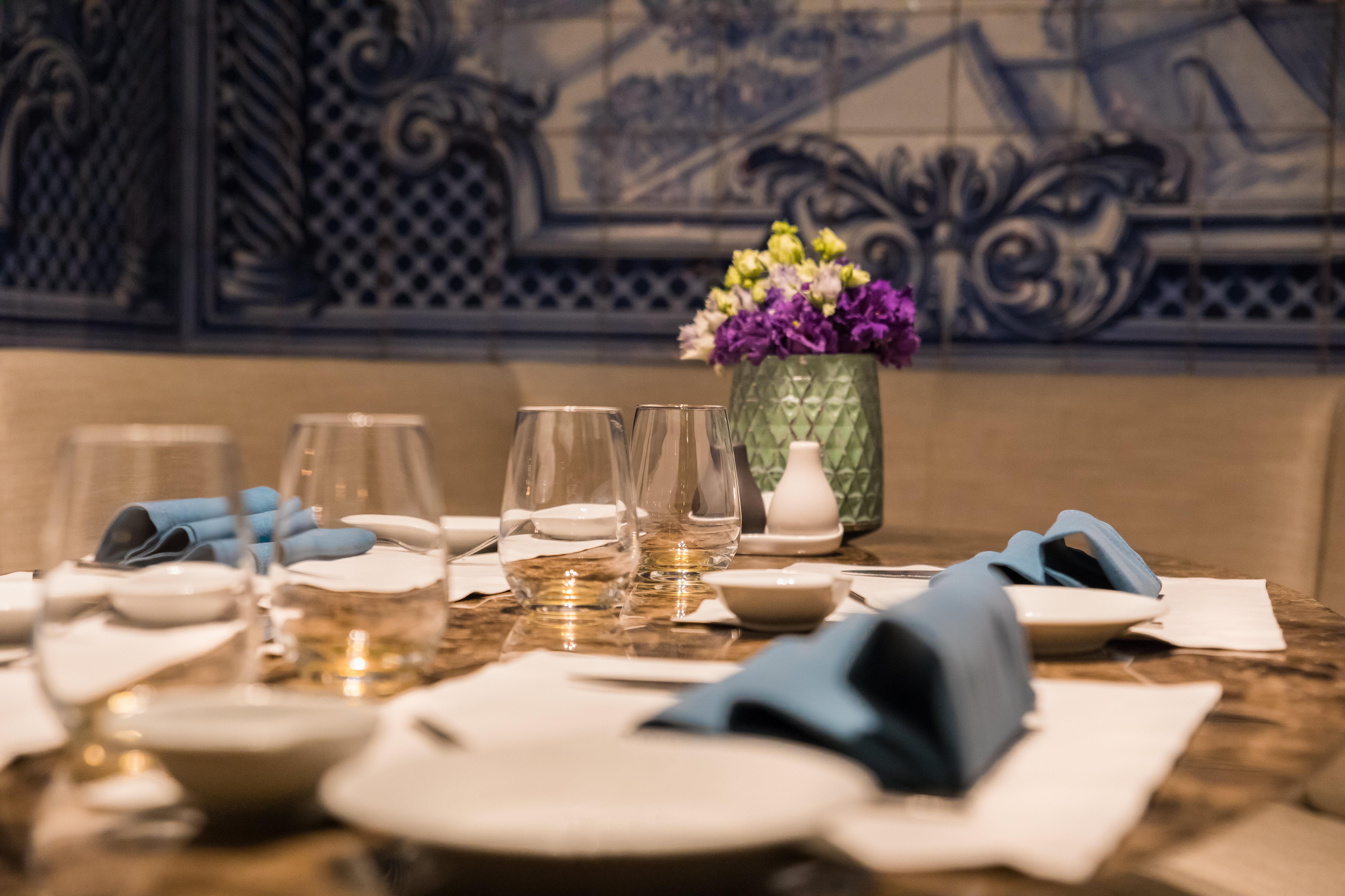 InterContinental Lisbon, an IHG Hotel Esterno foto Restaurant interior