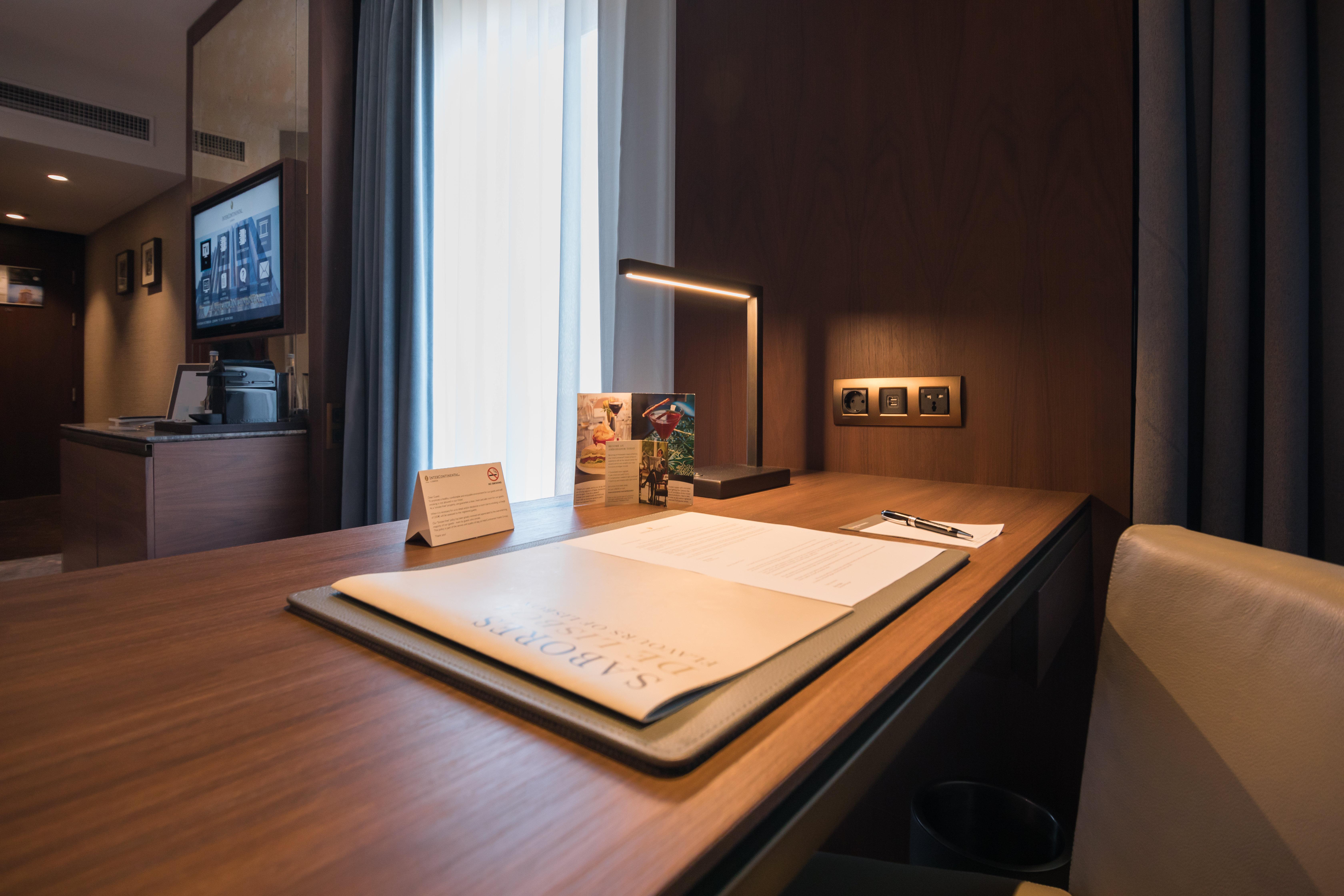 InterContinental Lisbon, an IHG Hotel Esterno foto A room at the hotel
