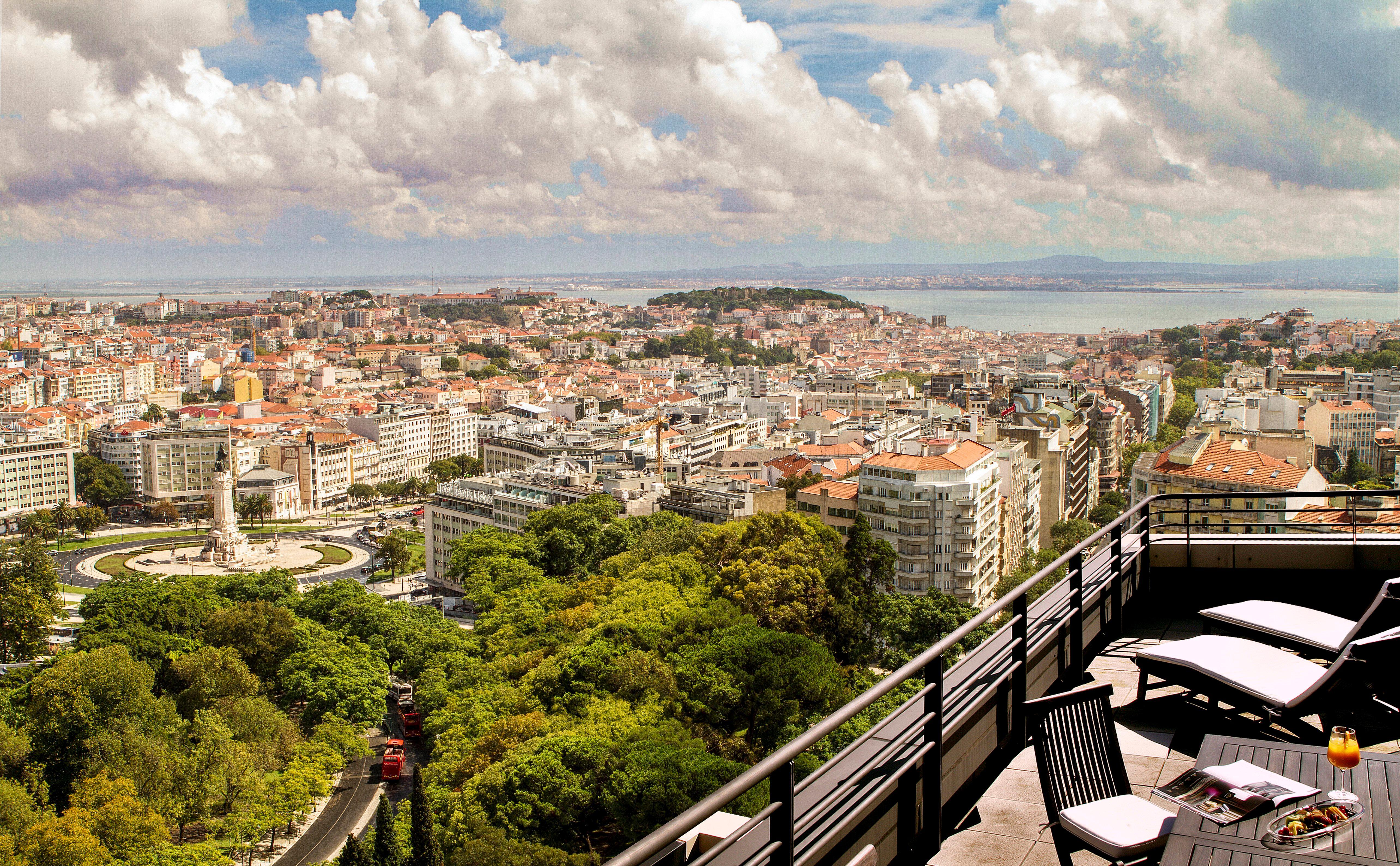 InterContinental Lisbon, an IHG Hotel Esterno foto View of the city from the hotel
