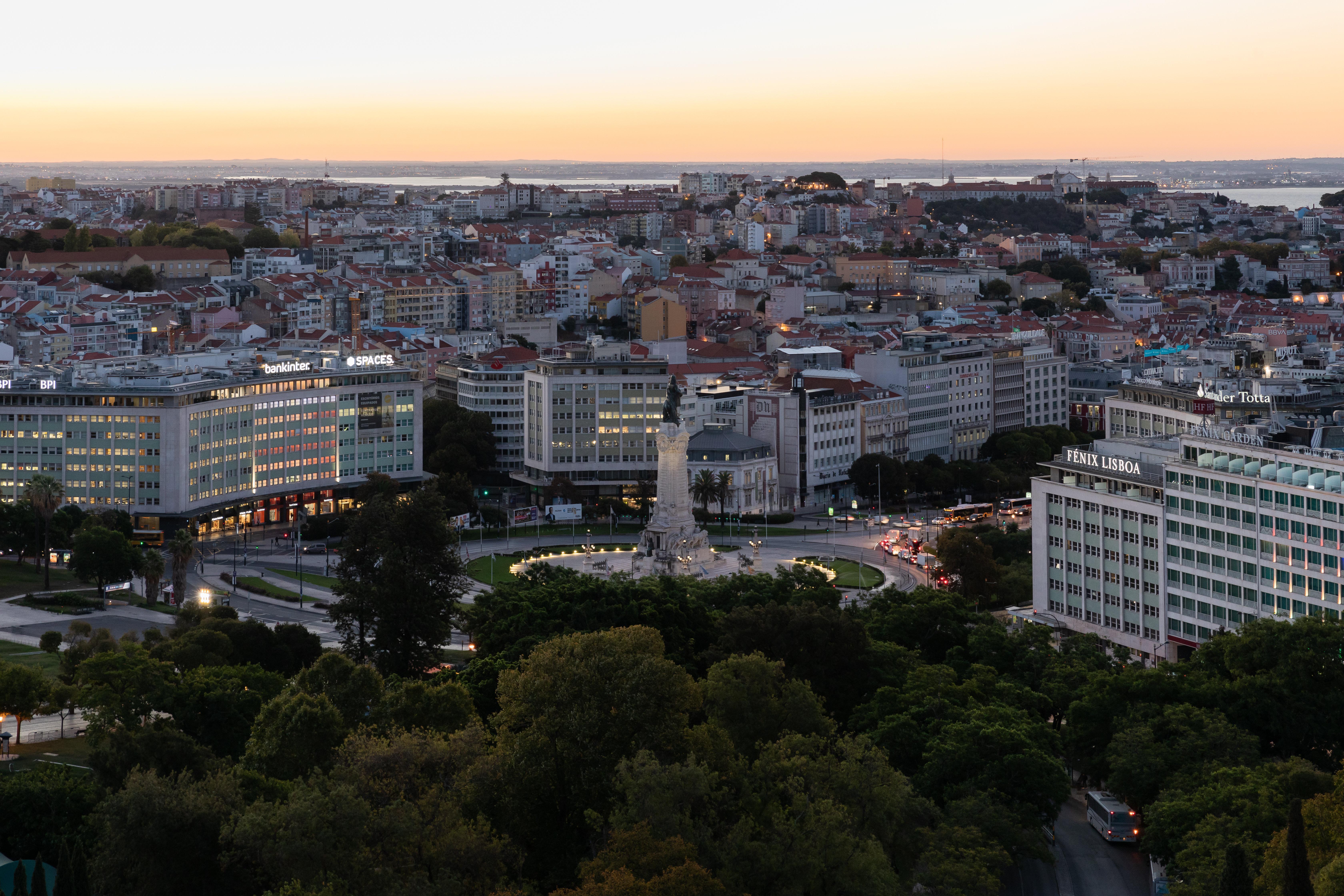InterContinental Lisbon, an IHG Hotel Esterno foto View of the square