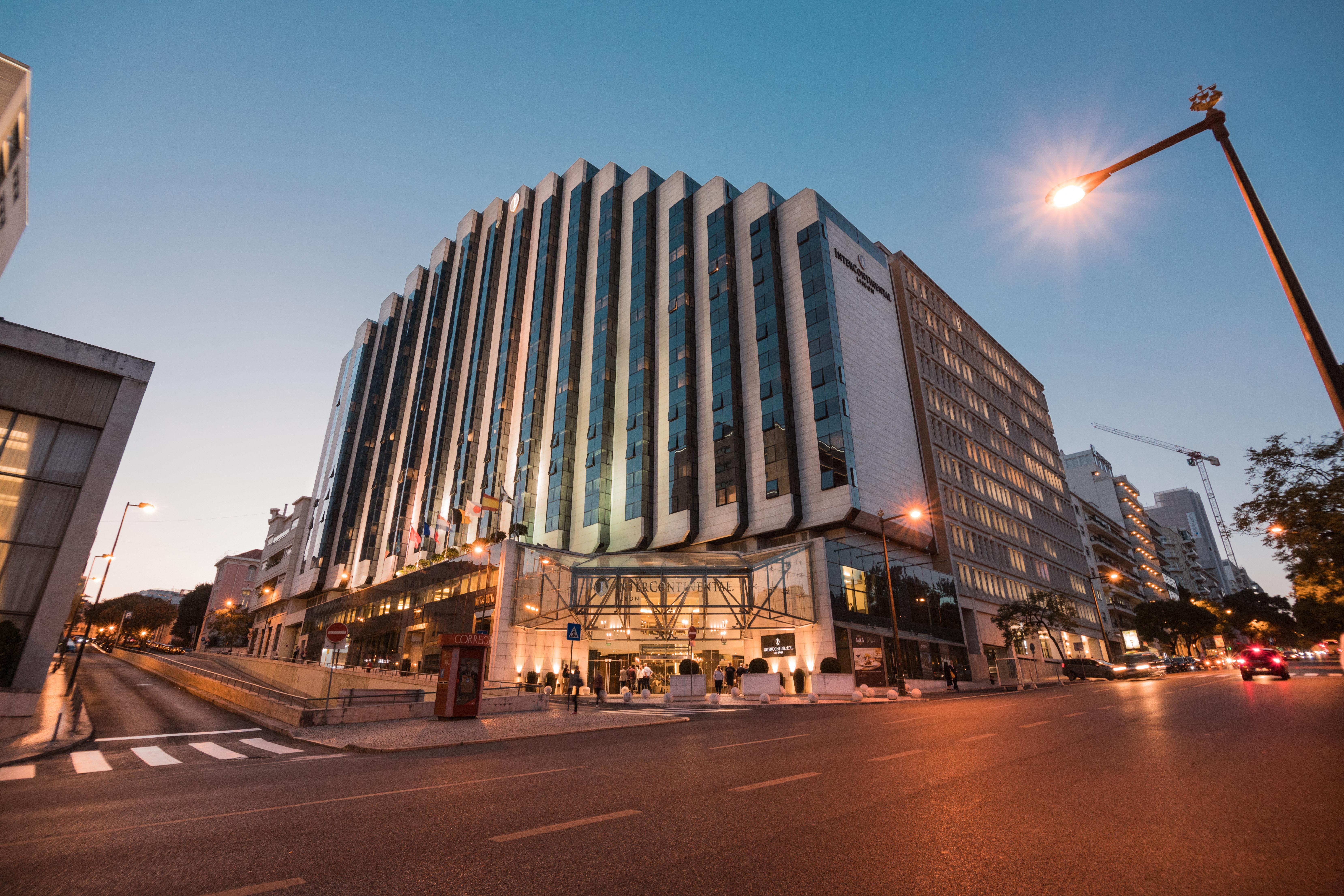 InterContinental Lisbon, an IHG Hotel Esterno foto Hilton Athens
