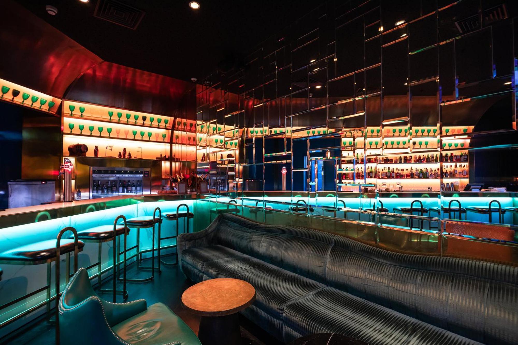 InterContinental Lisbon, an IHG Hotel Esterno foto The bar at the nightclub