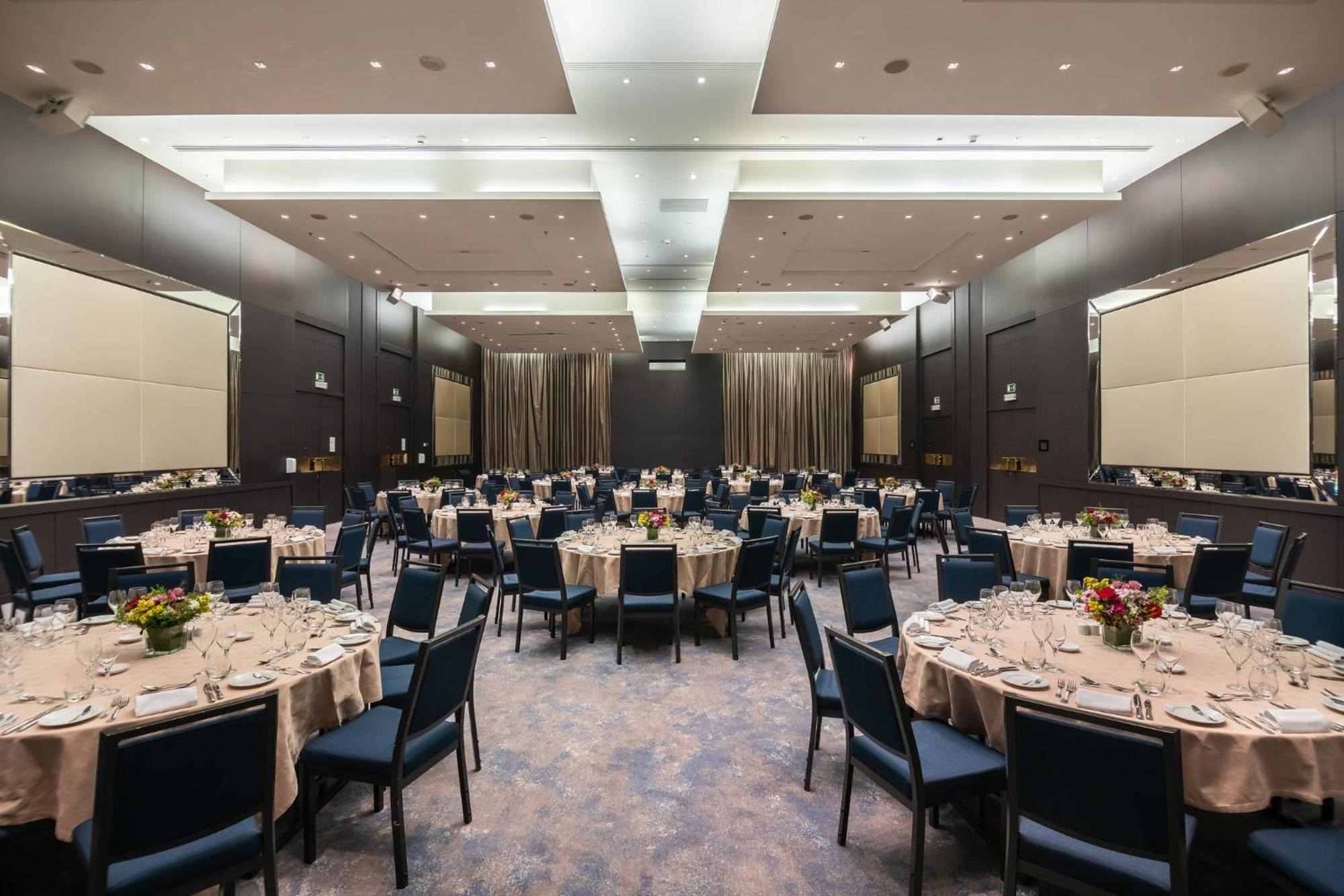 InterContinental Lisbon, an IHG Hotel Esterno foto The ballroom